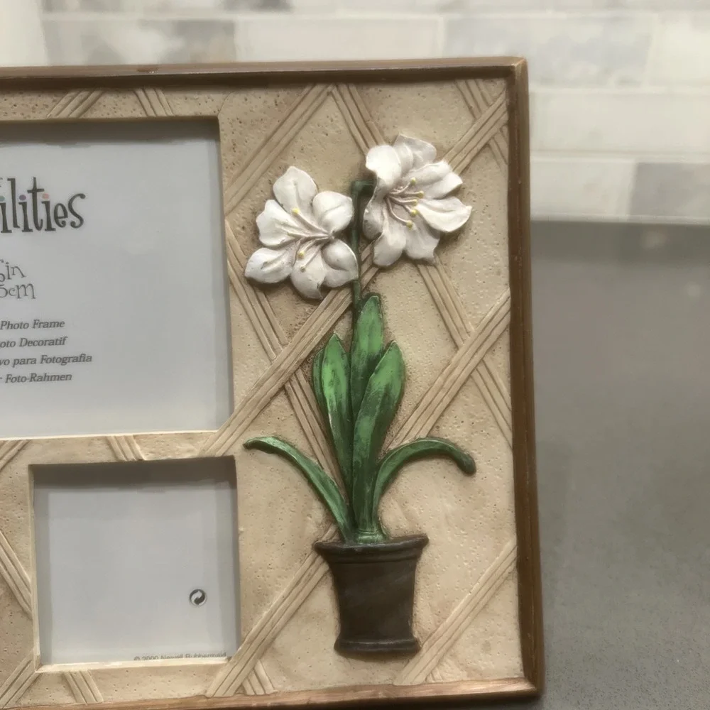 Possibilities Connoisseur Floral 3 Photos Frame Resin Wicker Look 3D
